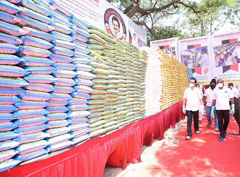 “சென்னையில் 1.33 லட்சம் பேருக்கு நிவாரணம்” : அரசால் முடியாததை ஒற்றை ஆளாய் செய்துமுடித்த மு.க.ஸ்டாலின்!