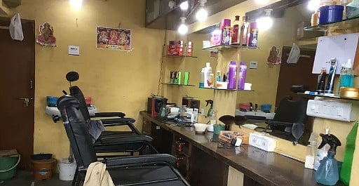 “ஊரடங்கால் வாழ்வாதாரம் பாதிப்பு - கடை திறக்கவும் அனுமதி இல்லை” : விரக்தியில் சலூன் கடைக்காரர் தற்கொலை!