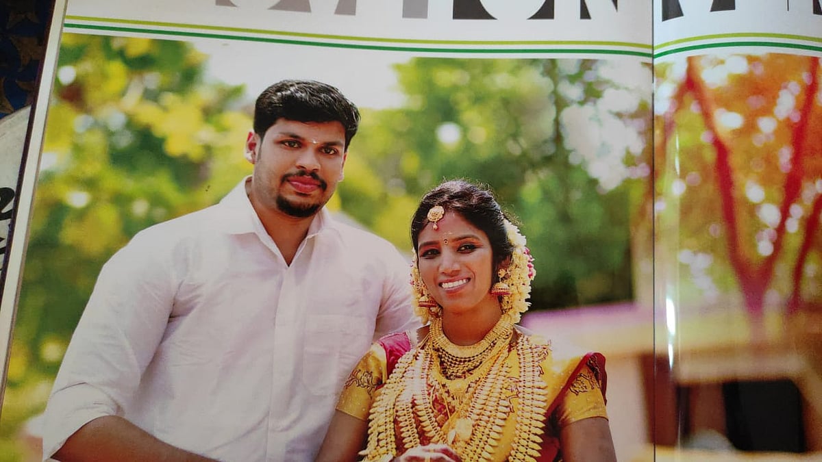 “பாம்பு கடியால் உயிரிழந்த இளம் பெண் - கணவரே திட்டமிட்டு கொலை” - வரதட்சணைக்காக கேரளாவில் நடந்த கொடூரம்!