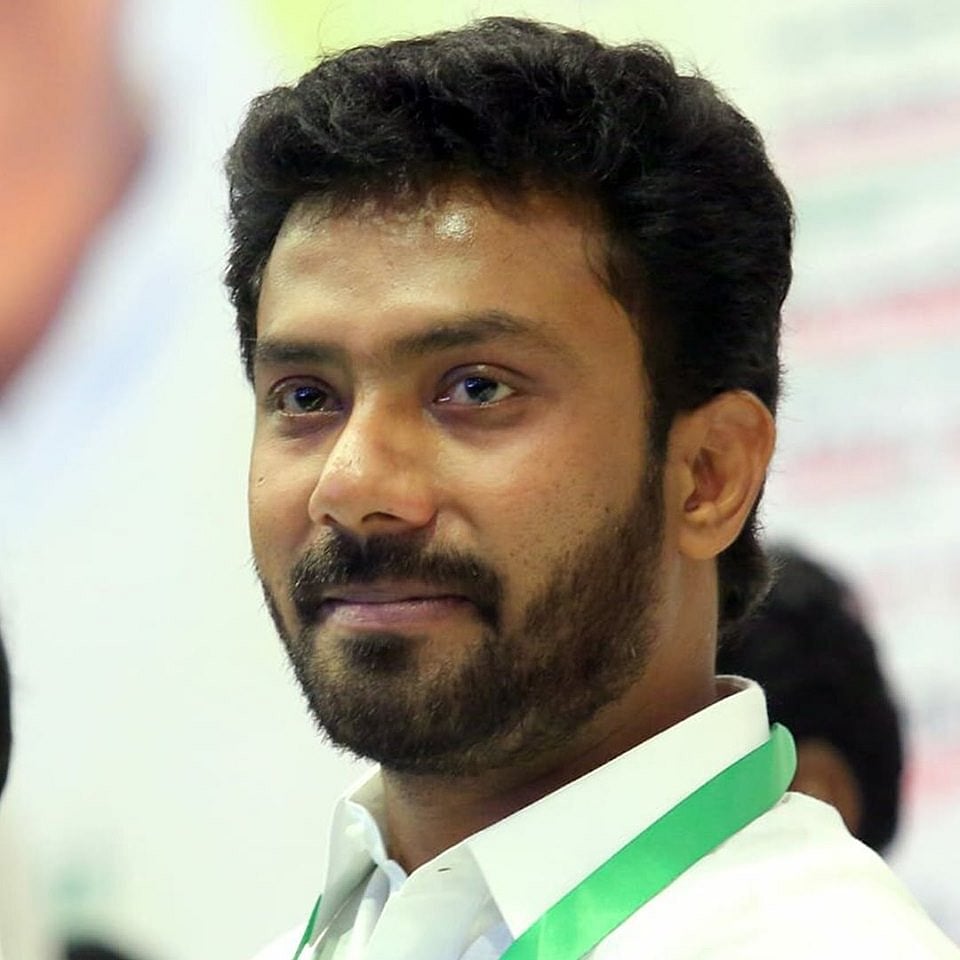 “மகன்களின் ரியல் எஸ்டேட் புராஜெக்ட்டுக்காக அதிகார துஷ்பிரயோகம் செய்யும் ஓ.பி.எஸ்” - மு.க.ஸ்டாலின் கண்டனம்