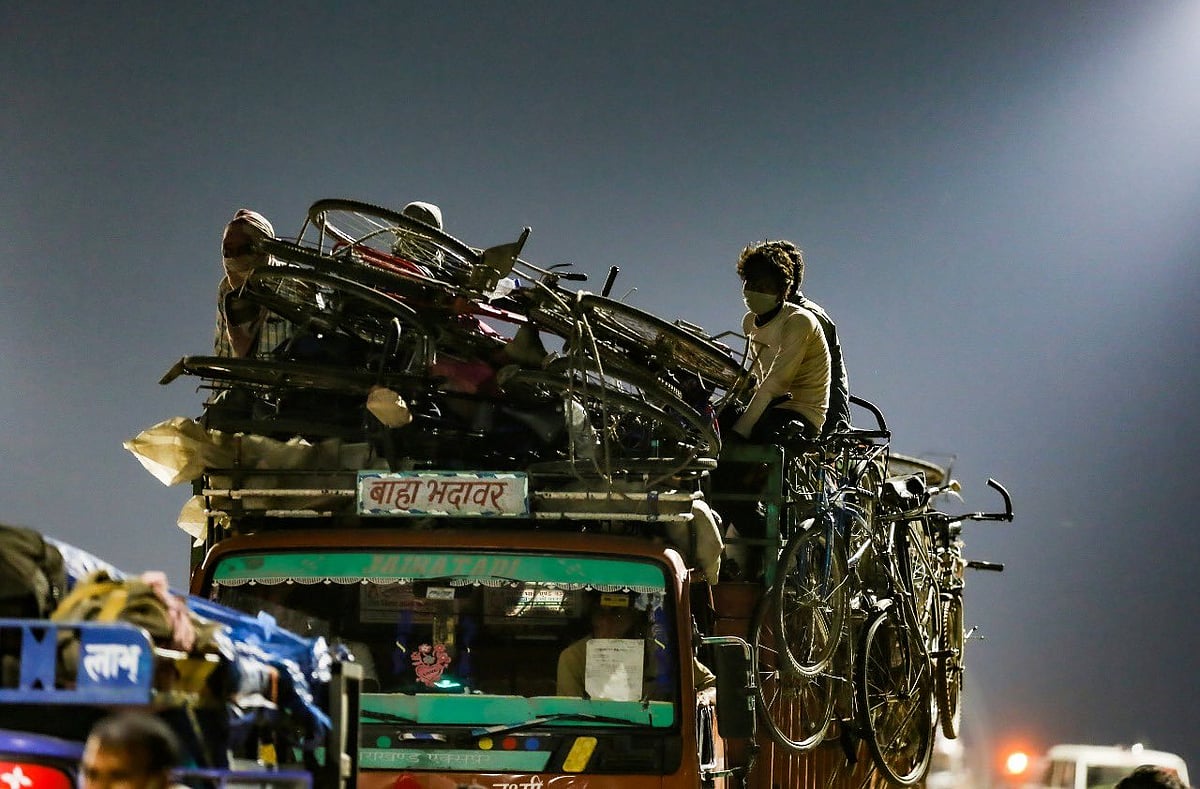 வாழ்வின்  விளிம்பில்...