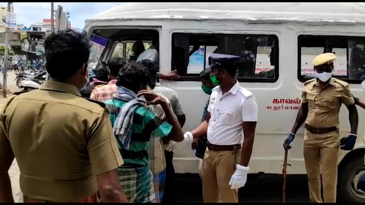 கடலூரை கலக்கிய 'டாஸ்மாக்' போலி டோக்கன் : ரூ.200க்கு கள்ளச்சந்தையில் விற்றது அம்பலம் - 10 பேர் கைது!