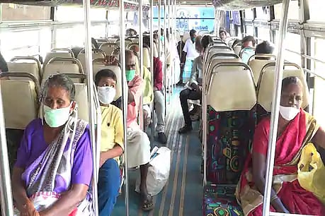 ஊரடங்கால் முடங்கிய மக்களுக்காக இலவசமாக பேருந்தை இயக்கும் தனியார் நிறுவனம்.. கோவில்பட்டியில் ஆச்சர்யம்!