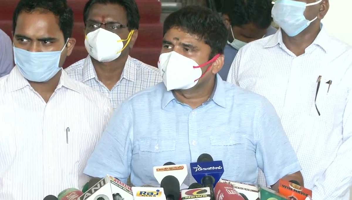 “கொரோனா கணக்கெடுப்பு பணிக்கு வராவிட்டால் சஸ்பெண்ட்” - பள்ளி ஆசிரியர்களை மிரட்டும் சென்னை மாநகராட்சி!