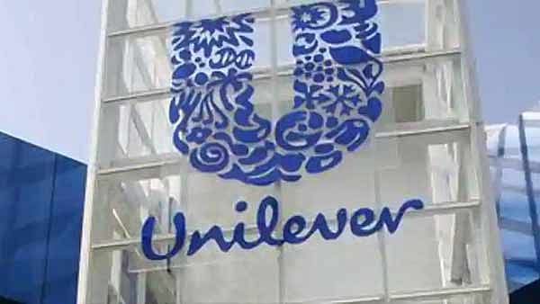 “நிறவெறியைத் தூண்டுகிறதா?” -
‘Fair & Lovely’ பெயரை மாற்ற இந்துஸ்தான் யுனிலீவர் முடிவு!