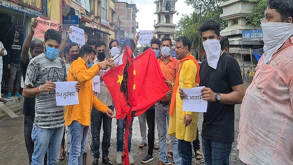 “VIVO தான் ஸ்பான்சர்” : உறுதி செய்த பிசிசிஐ - பா.ஜ.கவினர் போராட்டங்களை கண்டுகொள்ளாத அமித்ஷாவின் மகன்!