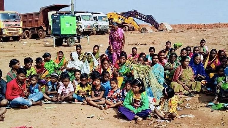 “காடுகளை பறிக்க நினைக்கும் மோடி அரசு” : பழங்குடிகளின் தந்தை பிர்சா முண்டாவை நினைவுகொள்ள வேண்டிய தினம்!