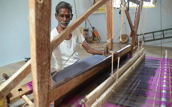 “நெசவாளர்களை வஞ்சிக்கும் போக்கை கைவிடாவிட்டால் அரசுக்கு எதிராக ஆர்ப்பாட்டம்” - ஐ.பெரியசாமி எச்சரிக்கை!