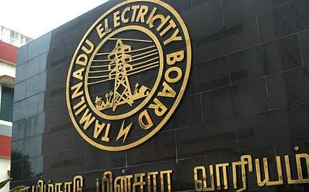 “ரூ.710 செலுத்த வேண்டியவருக்கு ரூ. 2,140 பில்” - மக்களைக் குழப்பி, பணத்தைச் சுரண்டும் மின்சார வாரியம்!