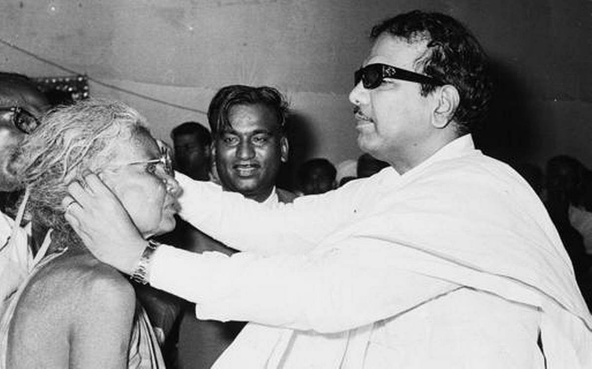 “நவீன தமிழ்நாட்டின் சிற்பி” - ஒவ்வொரு துறைக்கும் கலைஞர் ஆற்றிய அரும்பெரும் பணிகள்! #DMK4TN