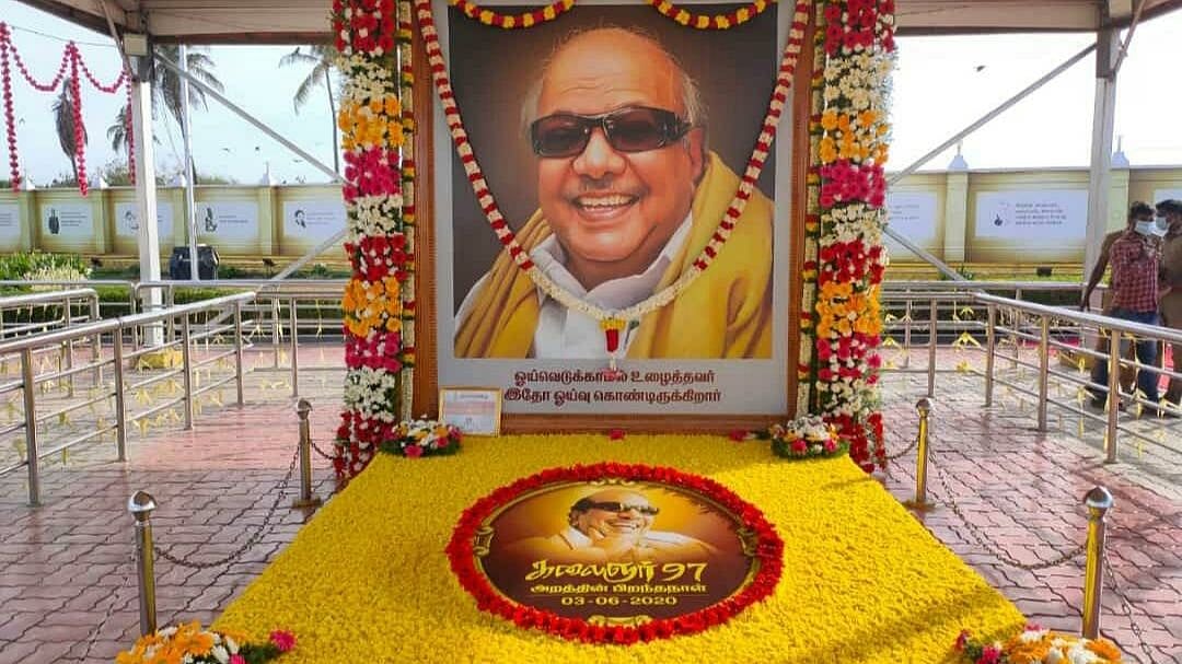 தலைவர் கலைஞரின் 97வது பிறந்த நாள்... மரியாதை செலுத்திய மு.க.ஸ்டாலின்! #Kalaignar97