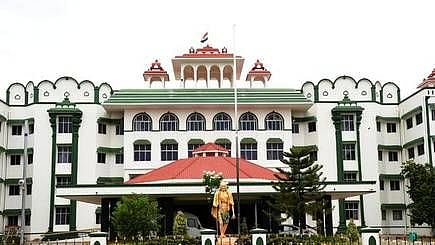 “காவல்துறையினருக்கு மனநல ஆலோசனை வழங்க டிஜிபி பரிசீலனை செய்ய வேண்டும்” : உயர்நீதிமன்றம் அறிவுறுத்தல்!