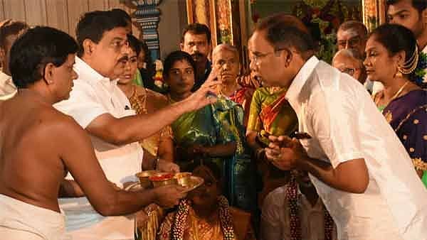 உடுமலையில் அதிகரித்த கொரோனா பாதிப்பு: அமைச்சர் ராதாகிருஷ்ணன் இல்லத் திருமண விழாவில் கூடிய கூட்டம் காரணமா?