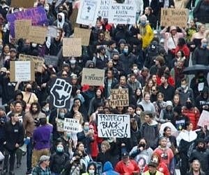 “காவல்துறையினர் இல்லாமல் மக்களை பாதுகாக்க சிறப்பு திட்டம்” : மினியாபொலிஸ் காவல்துறை விரைவில் கலைப்பு!