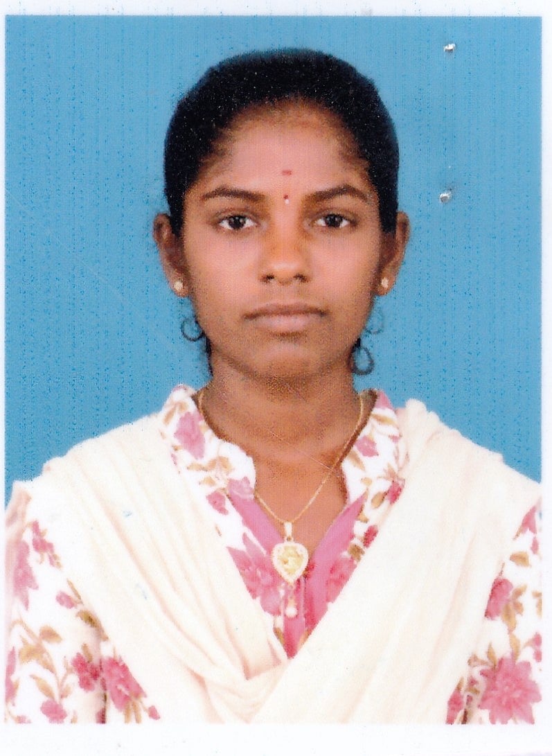 இனச்சான்றுக்காக 10 ஆண்டுகளாக போராடும் பழங்குடியின மாணவி... விழுப்புரம் அருகே பரிதாபம்!