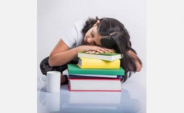 நடப்பு செமஸ்டர் தேர்வுகள் ரத்து.. ஆனால் அரியர்ஸ் தேர்வுகள்? செக் மேட் வைத்த உயர் கல்வித்துறை! 