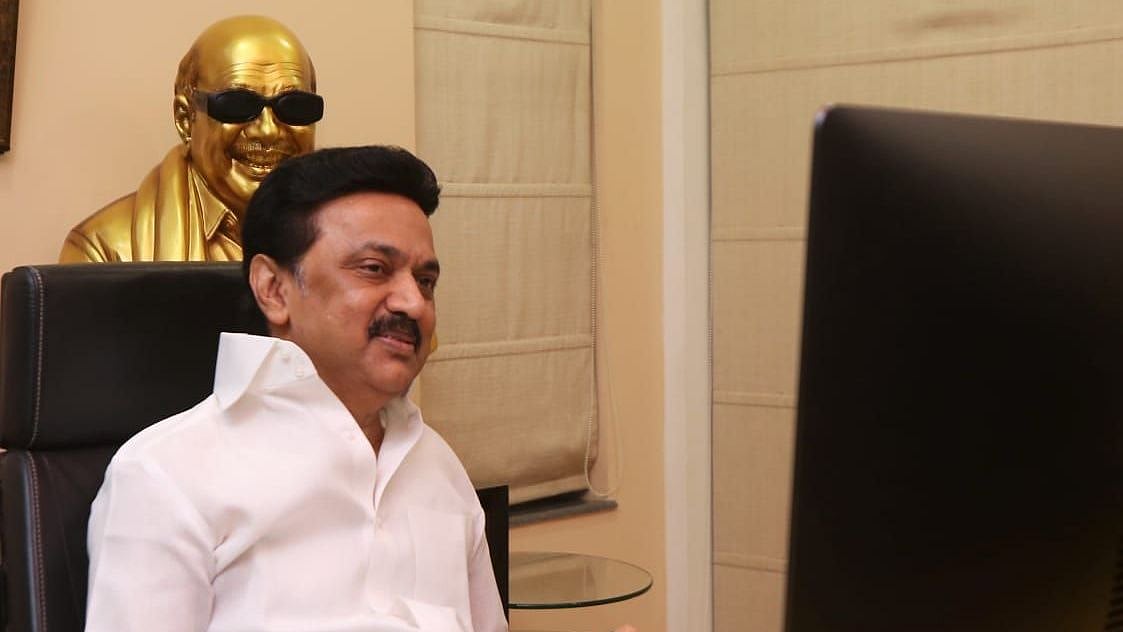 எல்.பலராமன் திருவுருவப் படத்தைத் திறந்து வைத்து தி.மு.க தலைவர் மு.க.ஸ்டாலின் புகழஞ்சலி!