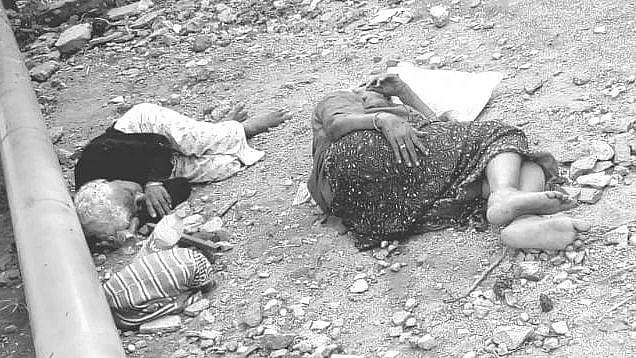 “கொரோனா பெரும் துயரம் - மரித்துப்போன மனிதநேயம்”: குடும்பத்தினர் கைவிட்டதால் சாலையில் கிடந்த மூதாட்டிகள்! 