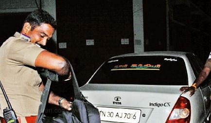 பண மதிப்பிழப்பின் போது கோடிக்கணக்கில் மோசடி செய்து போலிஸில் சிக்கியவருக்கு தமிழக பா.ஜ.க இளைஞர் அணி பதவி!