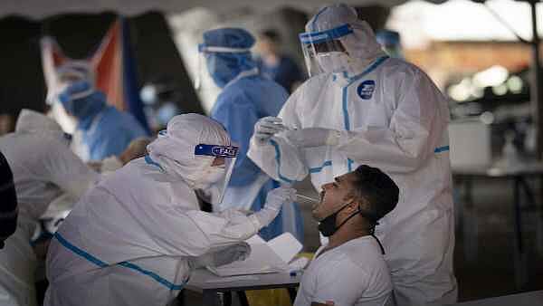 “சொந்த தொகுதி மக்களையே காப்பாற்ற தவறிய ஜெயகுமாரின் போலிச் சிரிப்பை மக்கள் அறிவார்கள்”- தி.மு.க MLA சாடல்!