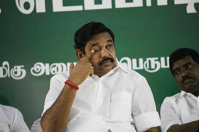 கூட்டுறவு சங்கம் ஸ்டிரைக்: விவசாயத் துறையை கைவிட்டு மக்களை வஞ்சிக்கும் எடப்பாடி அரசு - AKS விஜயன் சாடல்!