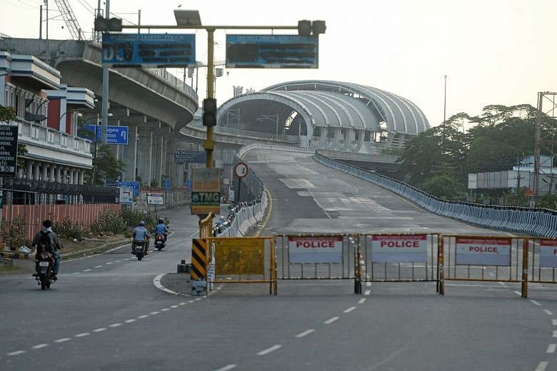 “வீதிக்கு வந்தால் கைது - தமிழகம் முழுவதும் தீவிர கண்காணிப்பு” : தளர்வுகள் இல்லாத 3வது முழு ஊரடங்கு அமல்!