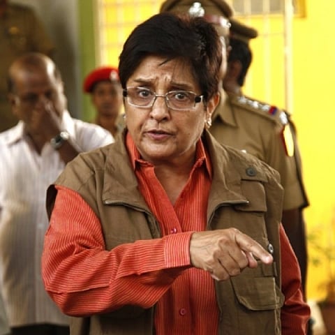 “எந்த கோப்பை அனுப்பினாலும் தடுத்து நிறுத்தி நிர்வாகத்தை முடக்குகிறார் கிரண்பேடி”: நாராயணசாமி குற்றசாட்டு!