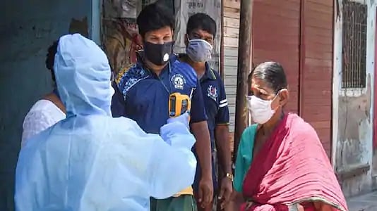 “இதுவரை இல்லாத உச்சம் தொட்ட பாதிப்பு”: இன்று மட்டும் 4,343 பேருக்கு கொரோனா தொற்று... 57 பேர் பலி! #Corona