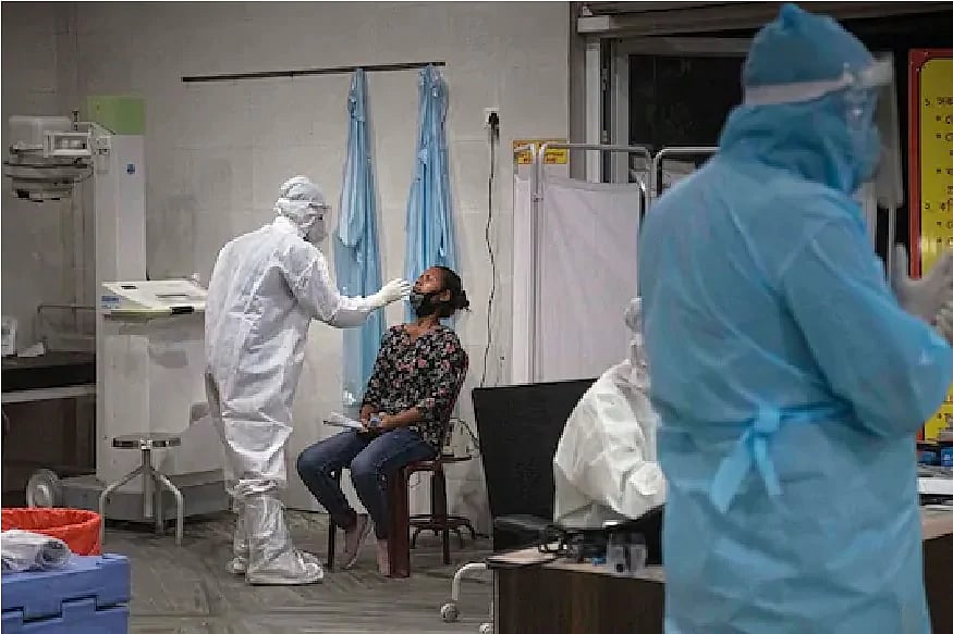 கொரோனாவிலிருந்து மீண்டவர்களுக்கு மீண்டும் தொற்று ஏற்பட்டால் தடுக்க என்ன வழி? - அரசுகளுக்கு ஐகோர்ட் ஆணை!