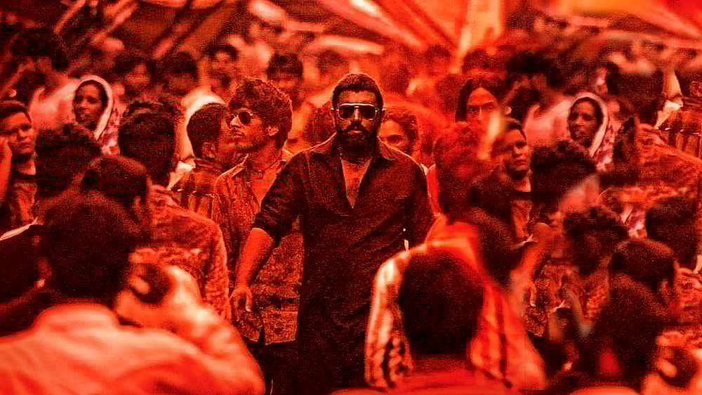 உச்ச நட்சத்திரங்கள் தயங்கியதை செய்த நிவின் பாலி - புதிய பாதைக்கு அடிகோடிட்ட ‘மூத்தோன்’ !