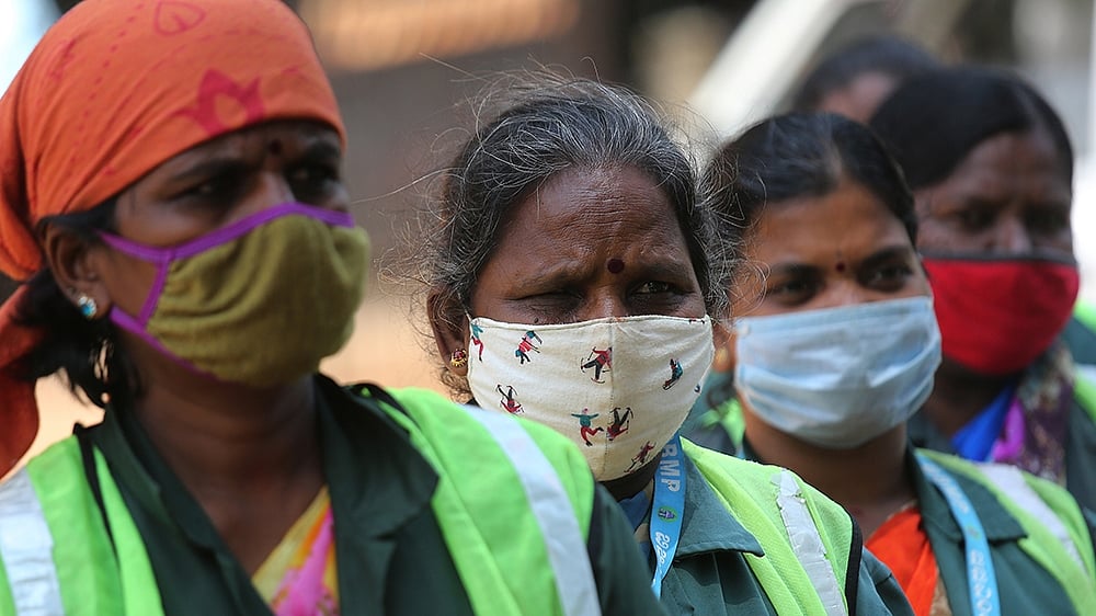 “நிலைகுலைந்த வாழ்வாதாரம்; கேள்விக்குறியான பெண் பாதுகாப்பு” : புதிய களத்தில் போராடும் பெண்கள்!