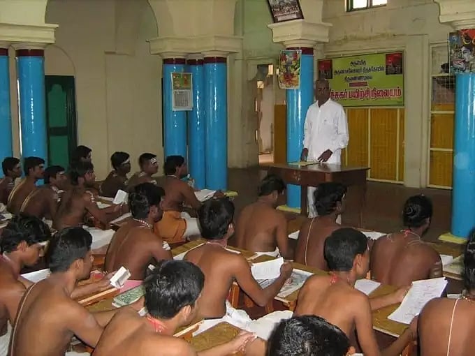 “பெரும்பான்மை இந்துக்களுக்காக இதைச் செய்யுமா பா.ஜ.க அரசு?” - கனிமொழி எம்.பி கேள்வி!