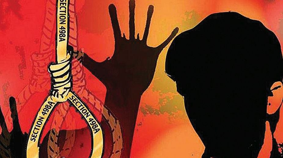 9 ஆண்டுகளாக வரதட்சணை கொடுமை.. மனைவியைக் கொன்று நாடகமாட திட்டமிட்ட கணவர் குடும்பம்.. திருவள்ளூரில் பகீர்!