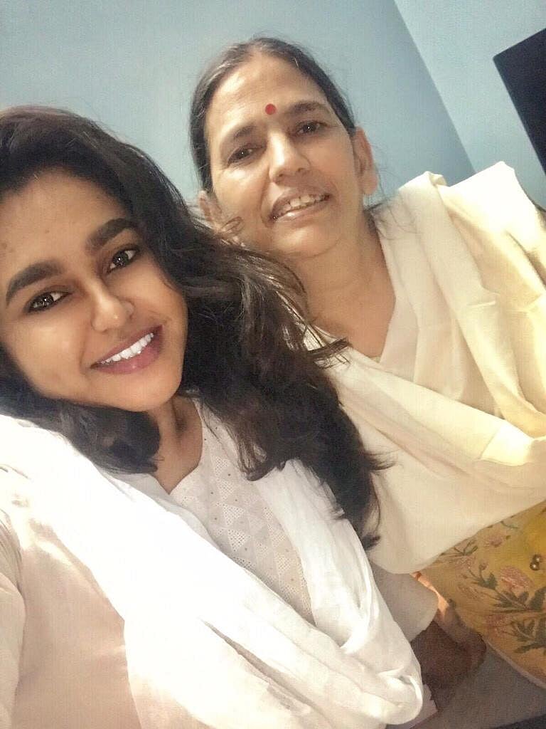 “மக்களுக்கு சேவை புரிந்த என் தாய் தேச துரோகியா?”: சமூகச் செயற்பாட்டாளர் சுதா பரத்வாஜ் மகள் எழுதிய கடிதம்!