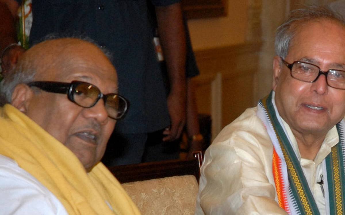 "சாதுர்யமிக்க அனுபவச் சக்ரவர்த்தியை இழந்திருக்கிறோம்!" - பிரணாப் முகர்ஜி மறைவுக்கு மு.க.ஸ்டாலின் இரங்கல்!