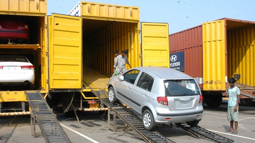 "பா.ஜ.க ஆளும் மாநிலங்கள் பின்தங்கியது ஏன்?" - பா.ஜ.க தலைவர்களுக்கு கனிமொழி எம்.பி கேள்வி!