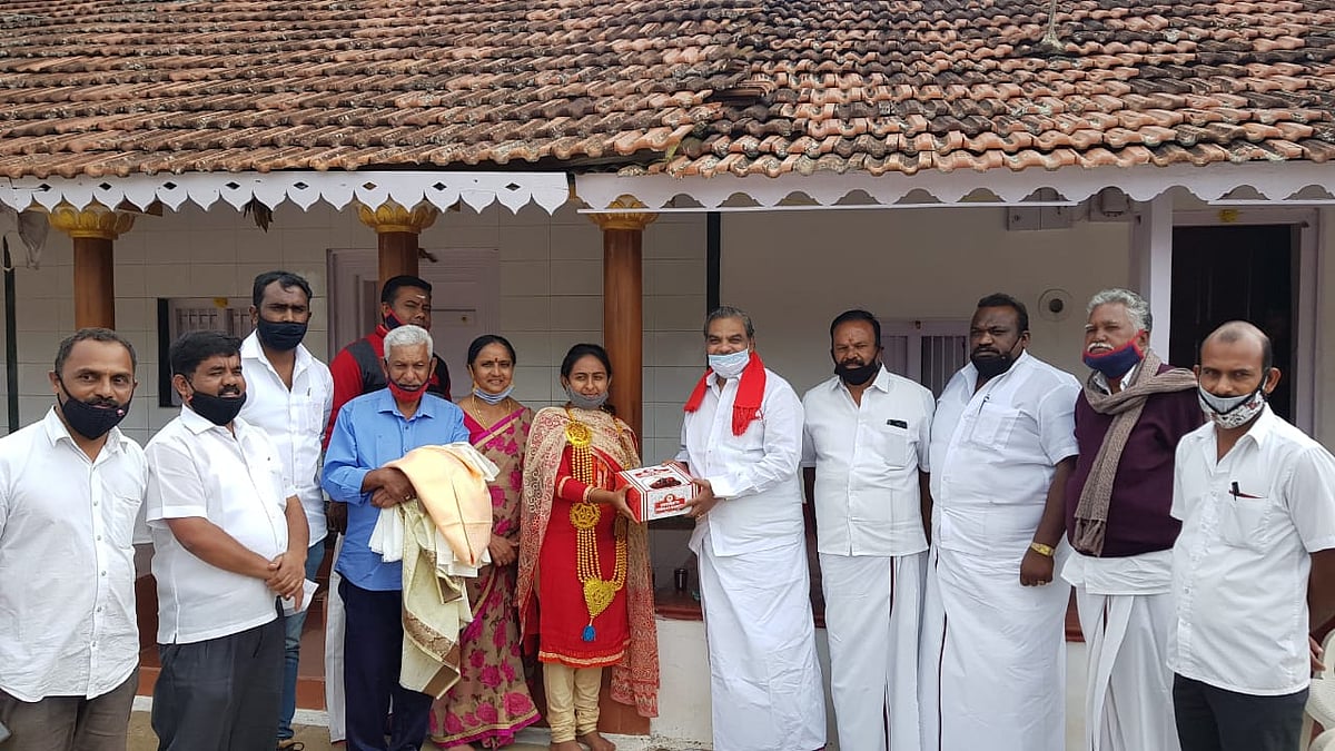 “இட ஒதுக்கீடு வழங்கிய கலைஞருக்கு நன்றி” - ஐ.ஏ.எஸ் தேர்ச்சி பெற்ற பெண் தி.மு.க தலைவரிடம் நெகிழ்ச்சி!