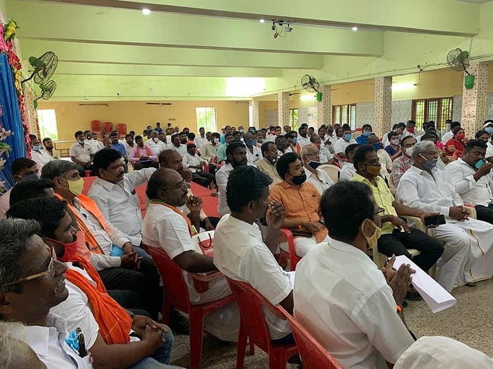 “ஊருக்கு மட்டும் உபதேசம்.. 144 தடை உத்தரவு மக்களுக்கு மட்டும்தானா?” : ஊரடங்கை தொடர்ந்து மீறும் பா.ஜ.க!