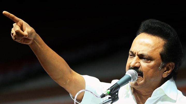 தமிழர்கள் ஏமாந்த சோனகிரிகளா?: கேந்திரிய வித்யாலயாவில் இந்தி-சமஸ்கிருத திணிப்புக்கு மு.க.ஸ்டாலின் கண்டனம்!