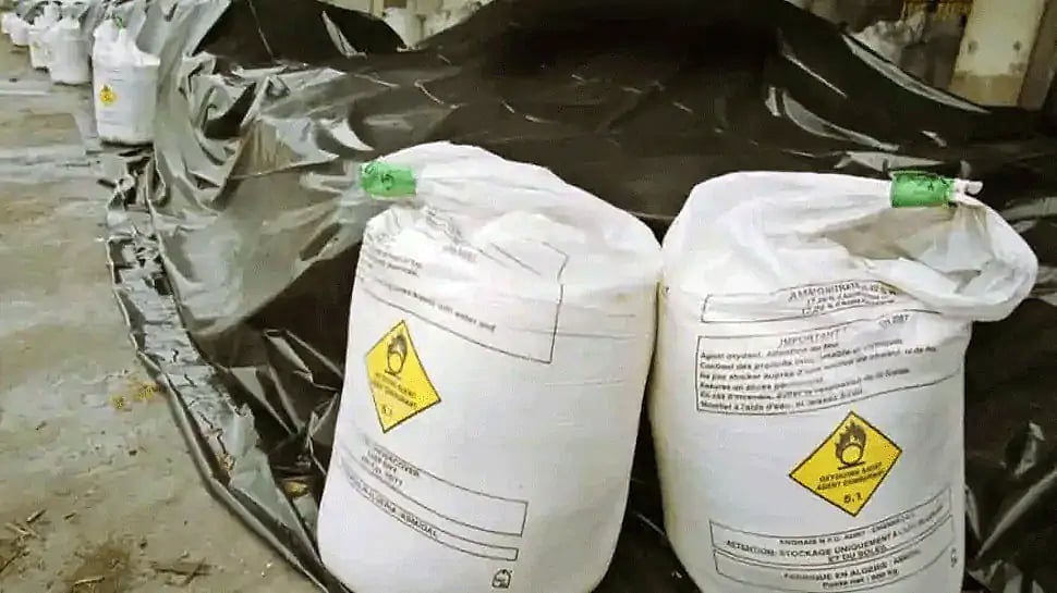 சென்னையில் பாதுகாப்பில்லாத நிலையில் அம்மோனியம் நைட்ரேட் : பொய் சொல்கிறதா சுங்கத்துறை? - உண்மை என்ன?