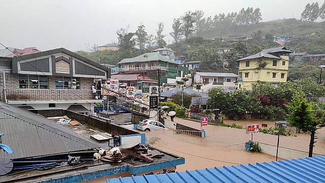 மூணார் நிலச்சரிவில் தமிழர்கள் பலி: மீட்புப் பணிக்கு மத்திய & தமிழக அரசு உதவிட வேண்டும் - மு.க.ஸ்டாலின்