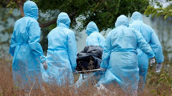 கொரோனா நோயுடனான போரில் அதிக மருத்துவர்களை இழந்த தமிழகம்: இன்னுயிர் நீத்தவர்களுக்கு மரியாதை செய்யுமா அரசு?