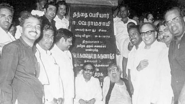 பெரியார் சிலை அமையக் காரணமான அந்த ‘ஒத்த செருப்பு’ - சுவாரஸ்ய தகவல்!