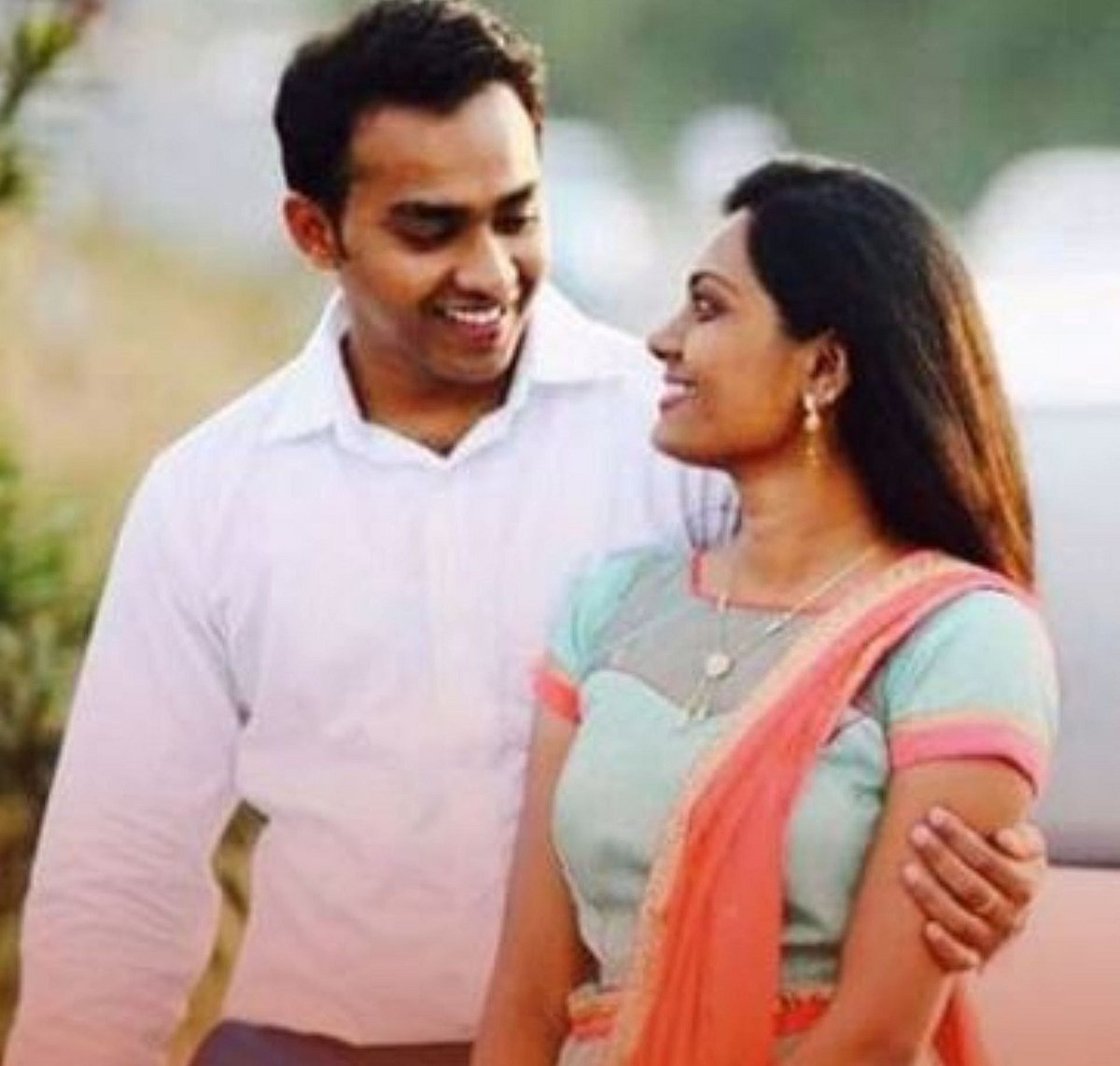 245 பவுன் நகை கொடுத்தும் வரதட்சணை கொடுமை - மகளின் மரணத்தில் நீடிக்கும் சந்தேகம்:  பெற்றோர் குற்றச்சாட்டு!