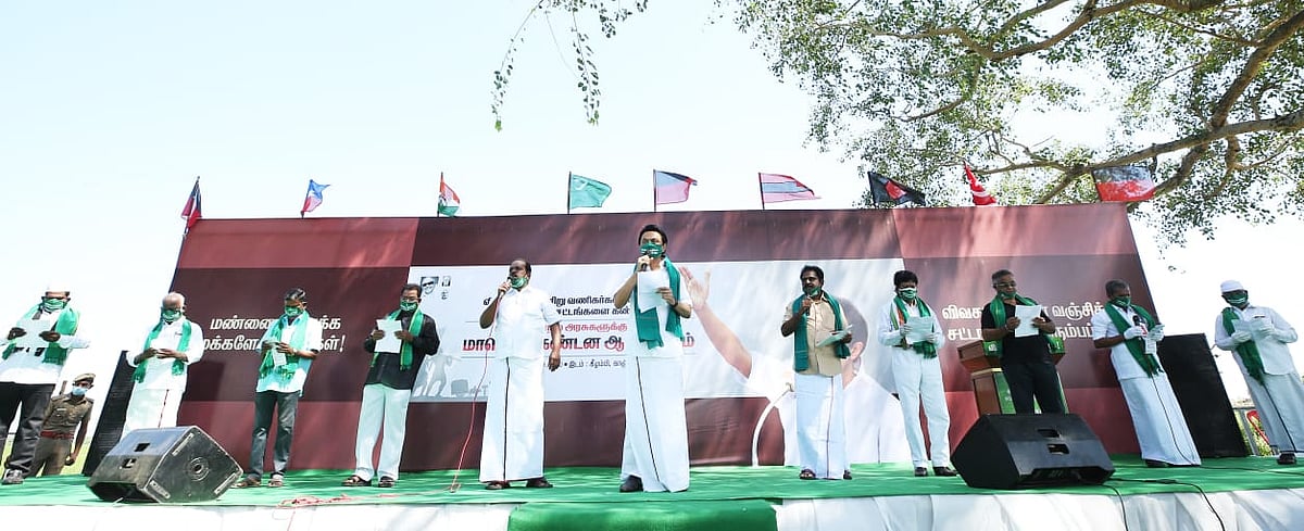 ஏழைத்தாயின் மகன் எனக் கூறிக்கொண்டு இந்தியர்களை ஏழையாக்கியதே மிச்சம் - மோடியை கடுமையாக சாடிய மு.க.ஸ்டாலின்