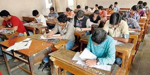“அரியர் தேர்வு ரத்து என்ற பேச்சுக்கே இடமில்லை” - ஐகோர்ட்டில் AICTE திட்டவட்ட பதில்!