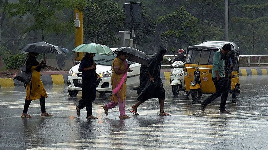 கோவை உட்பட 4 மாவட்டங்களில் மிக கனமழைக்கு வாய்ப்பு... பிற மாவட்டங்களில் மிதமான மழை பெய்யக்கூடும்!