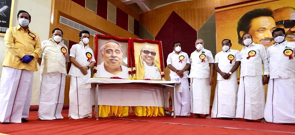 தி.மு.க தலைவரின் புகழாரத்தால் உணர்ச்சி வசப்பட்டு கண்கலங்கிய தி.மு.க பொதுச் செயலாளர் துரைமுருகன்!