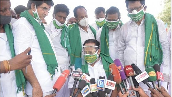 "பா.ஜ.க அரசின் வேளாண் மசோதாக்கள் விவசாயிகளை பாதுகாப்பதற்கு அல்ல” - துரைமுருகன் சாடல்!