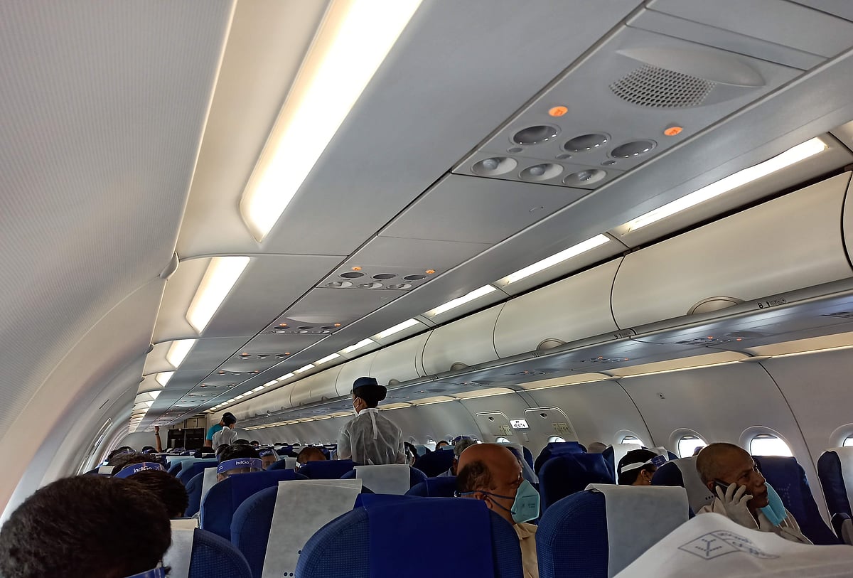 துபாயில் சிக்கி 6 மாதங்களுக்குப் பிறகு நாடு திரும்பியவர் நடுவானில் உயிரிழந்த சோகம்!